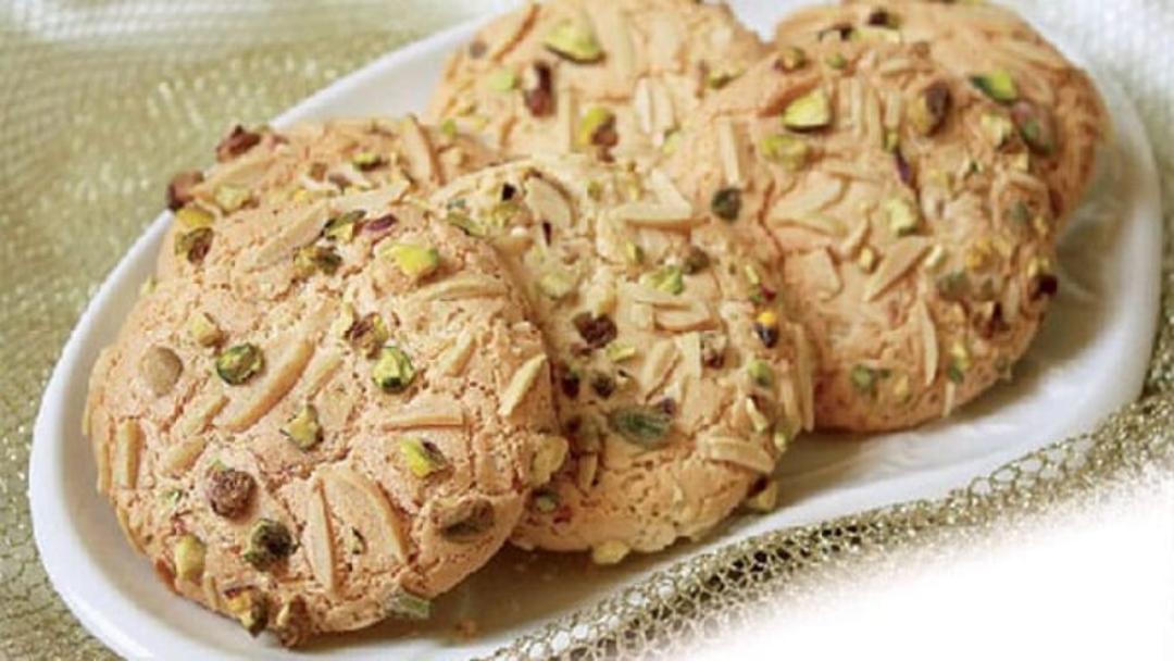 طرز تهیه قرابیه بادام