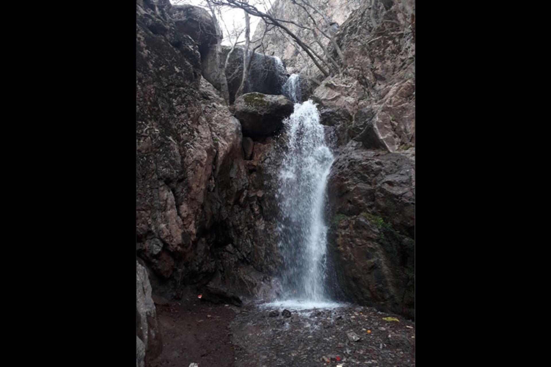 آبشار ارزنه باخرز