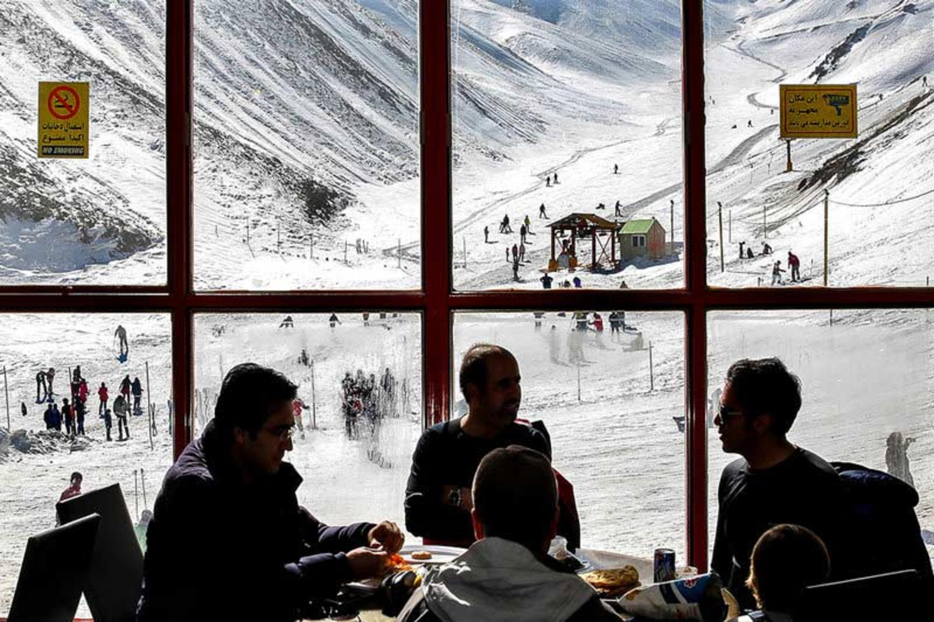 کافی شاپ پیست اسکی شیرباد