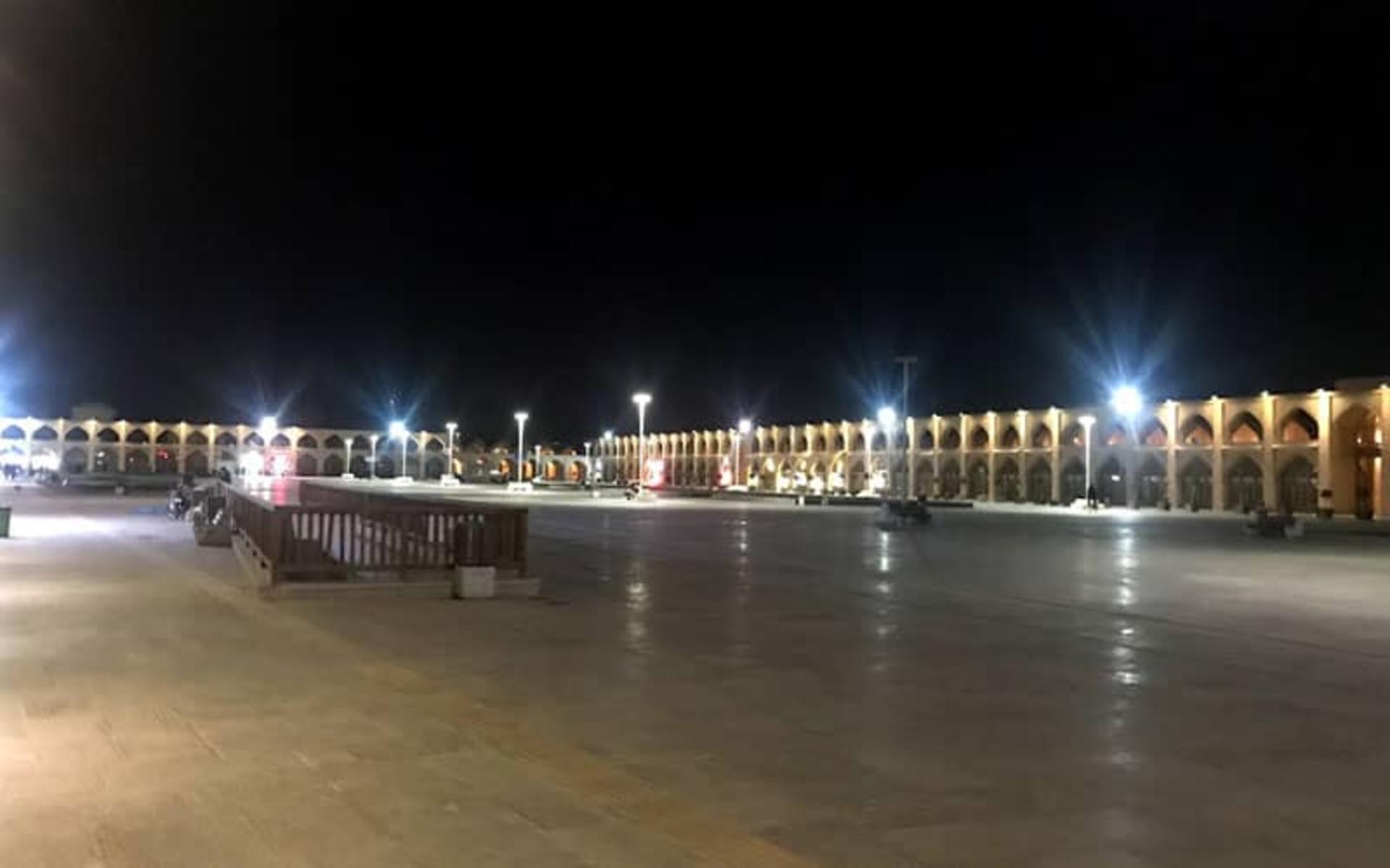 میدان عتیق اصفهان در شب