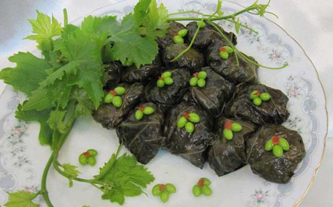 دلمه برگ مو 
