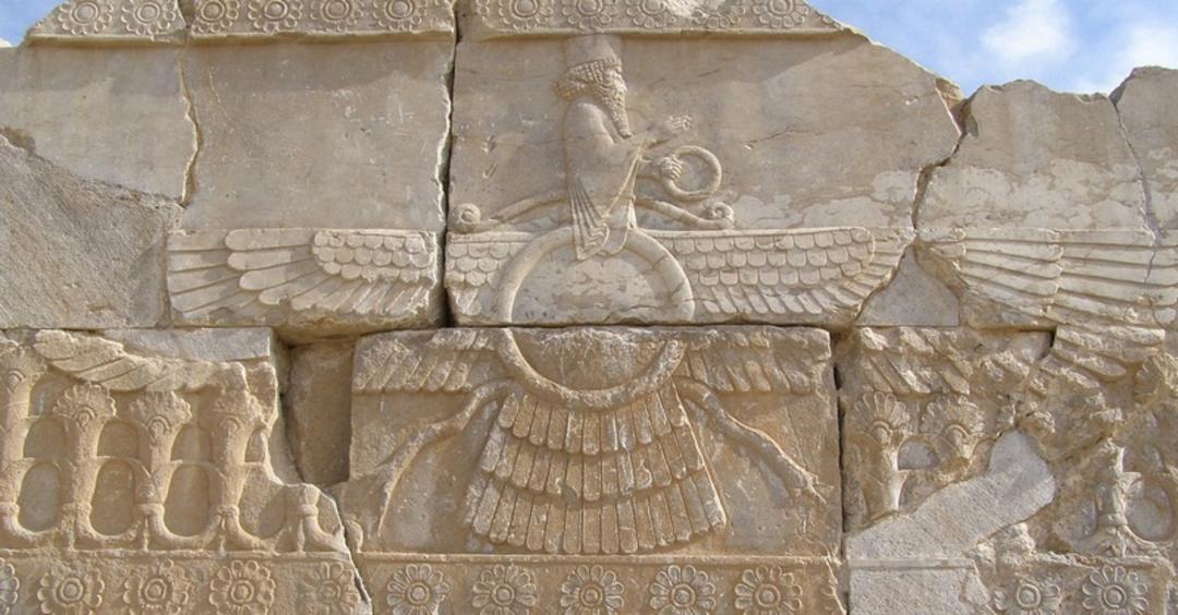 تصویری از سنگ‌نبشته‌ی اهورامزدا
