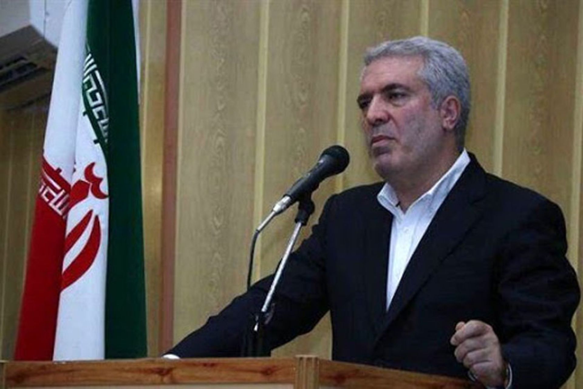 مونسان وزیر میراث فرهنگی و گردشگری