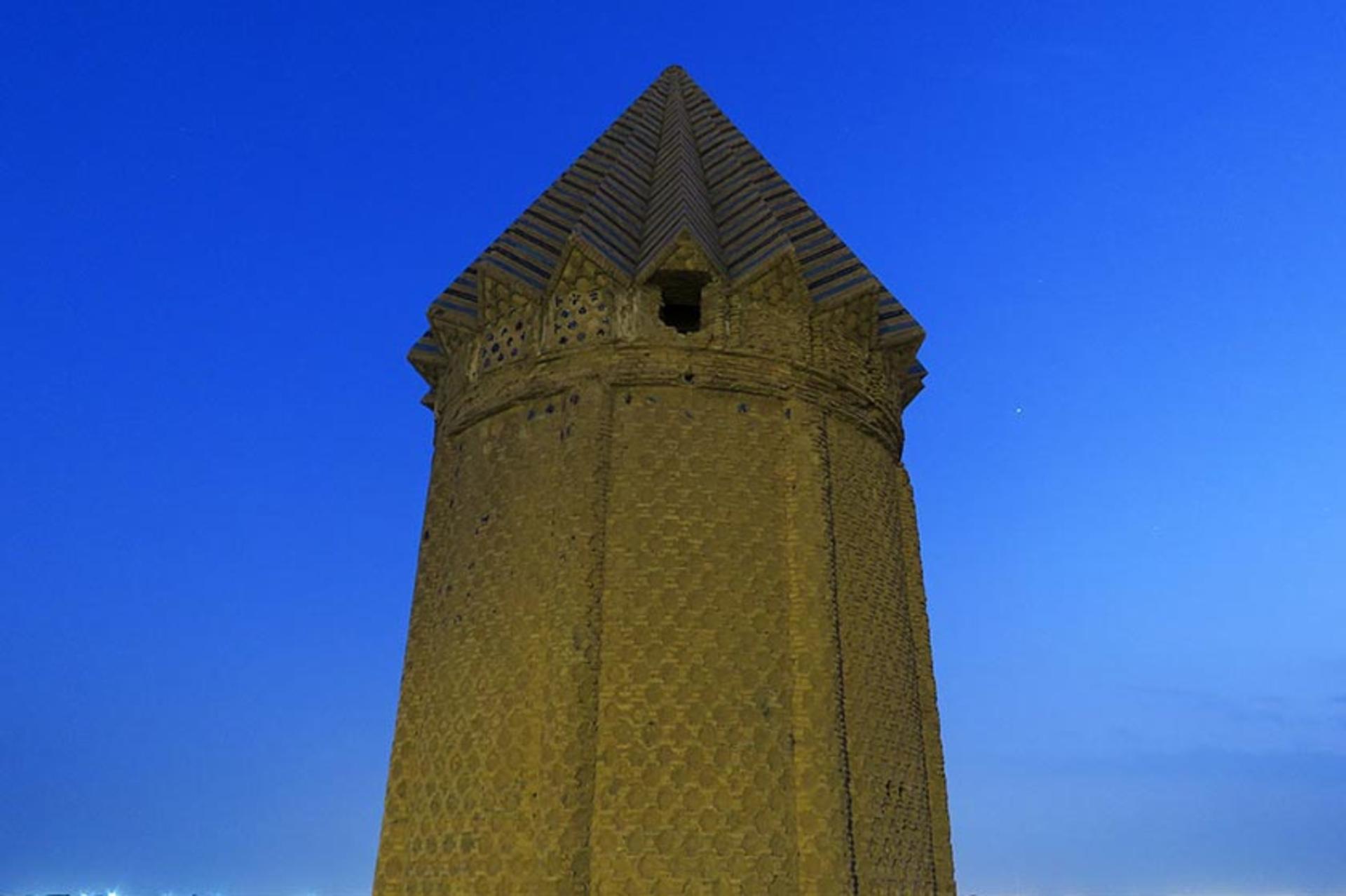 میل اخنگان