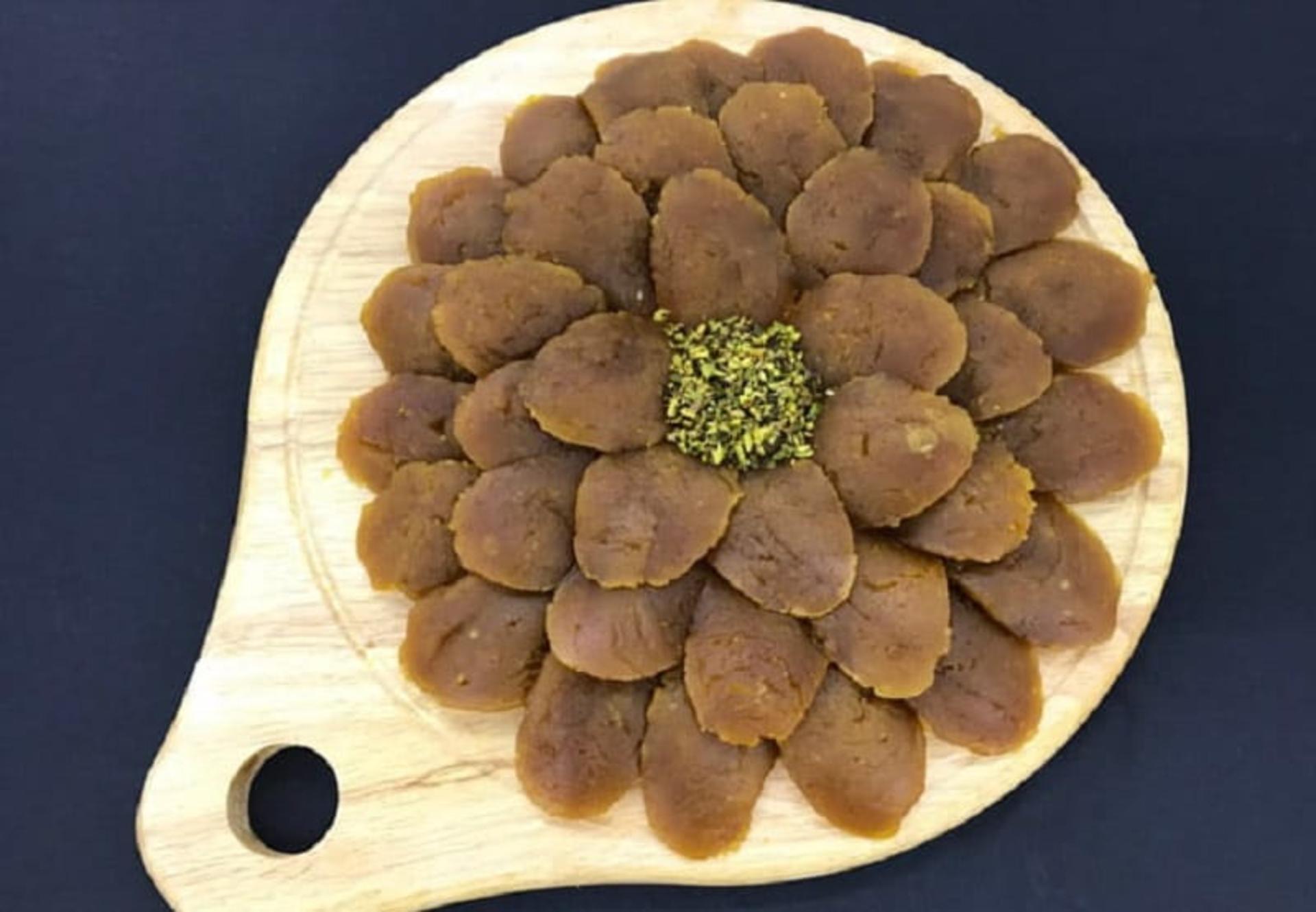 طرز تهیه حلوا با آرد گندم