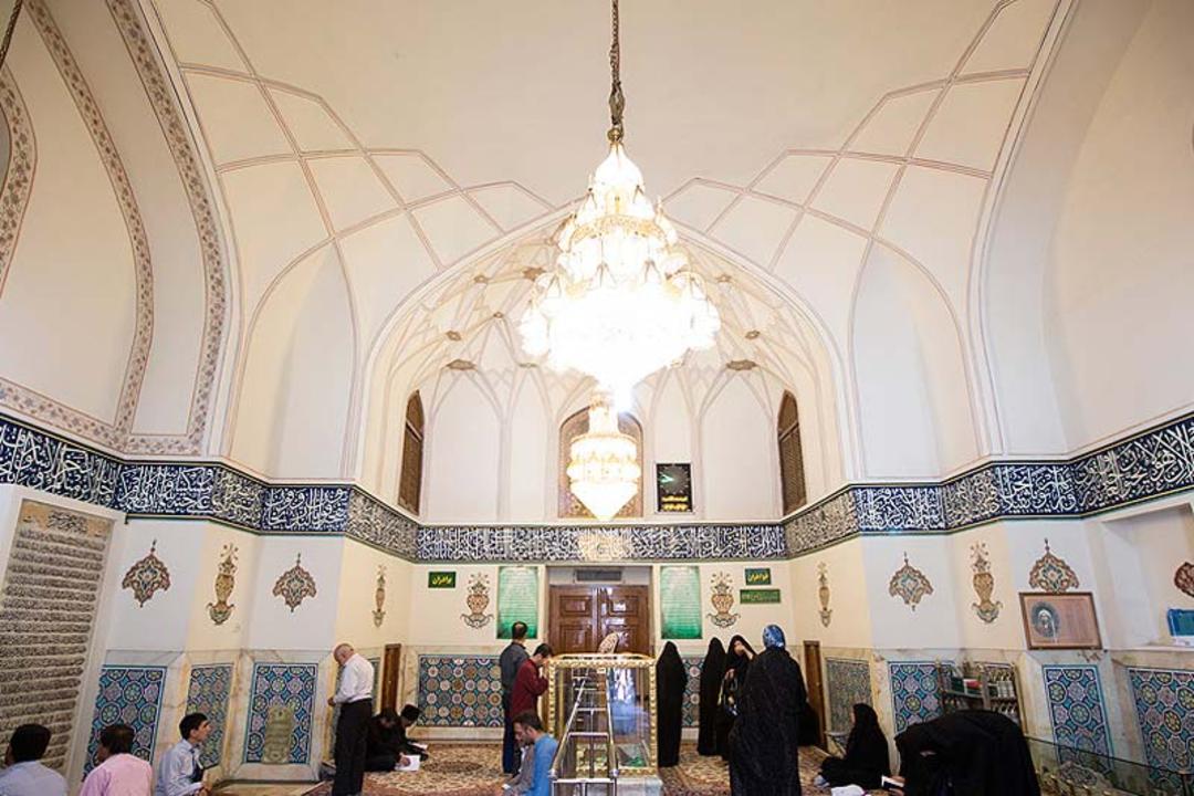 فضای درونی آرامگاه پیر پالاندوز