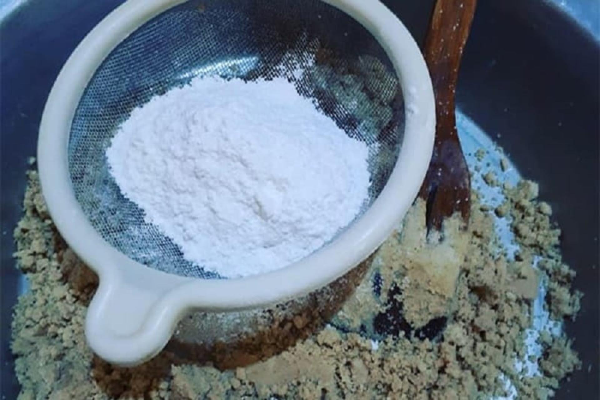 اضافه کردن پودر قند