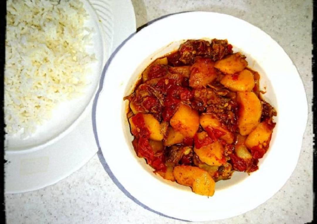 خورش سیب درختی