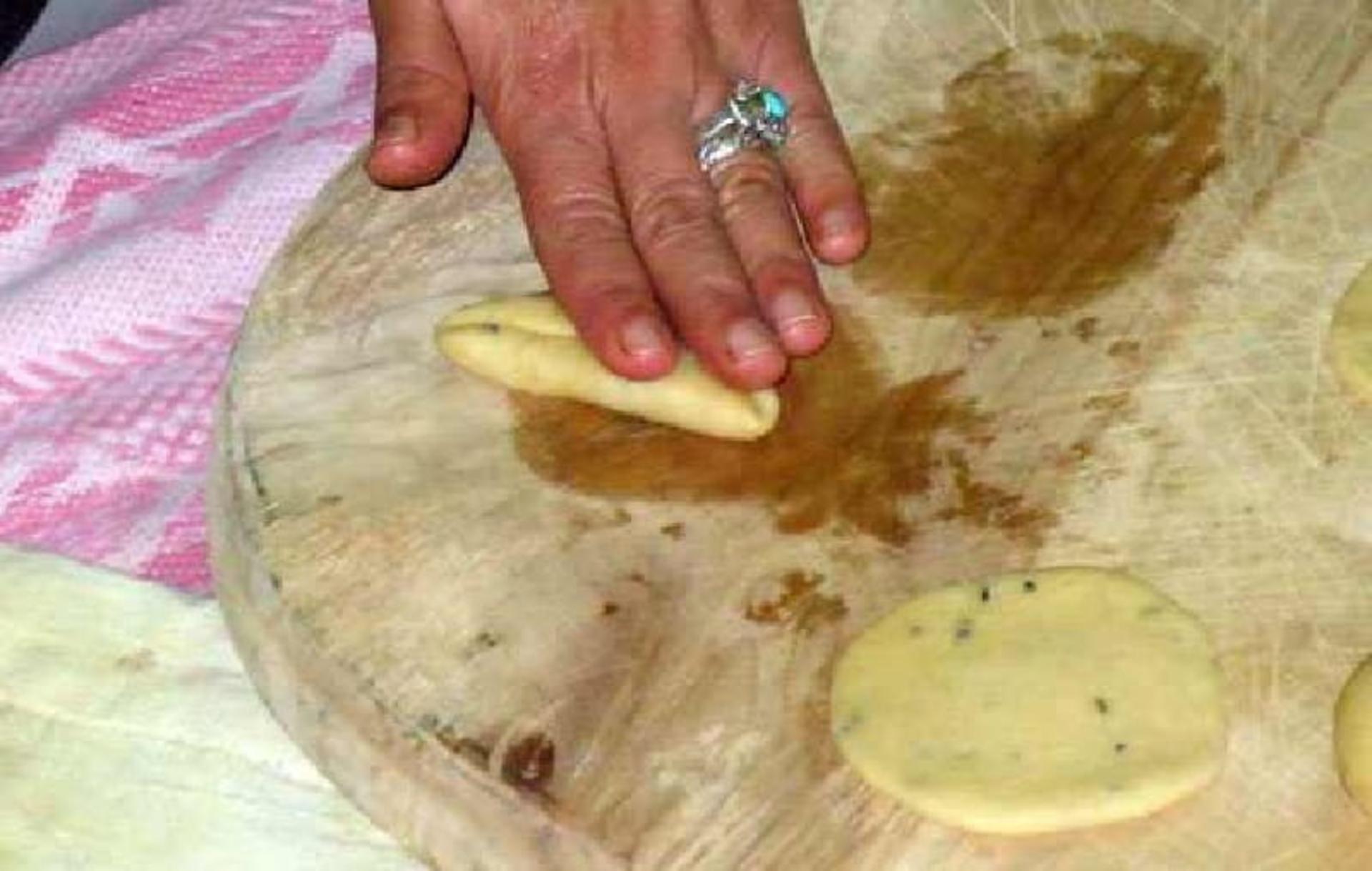 باز کردن خمیر