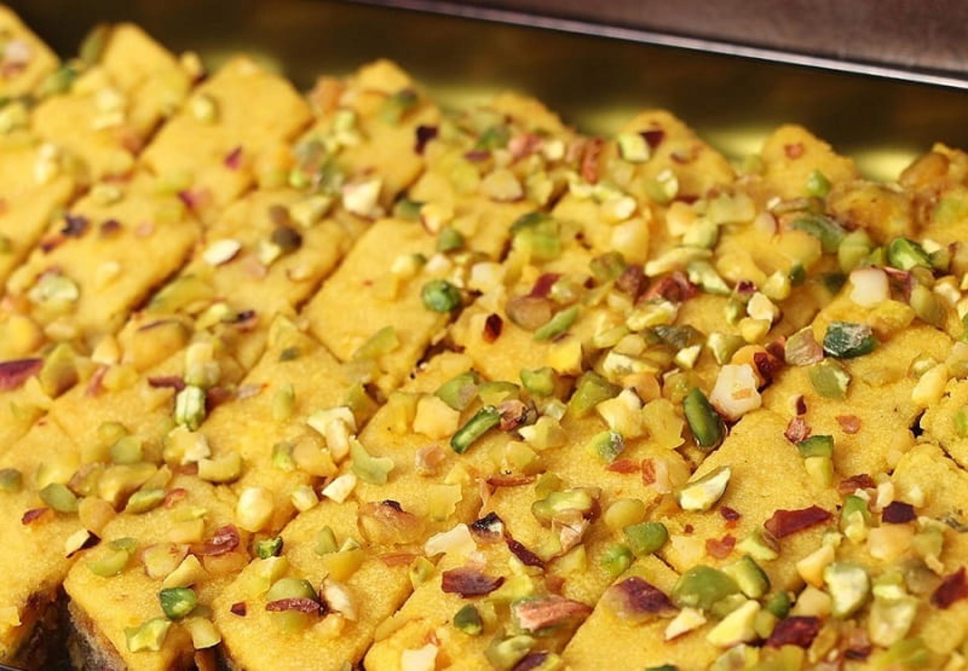 طرز تهیه باقلوا کاشان