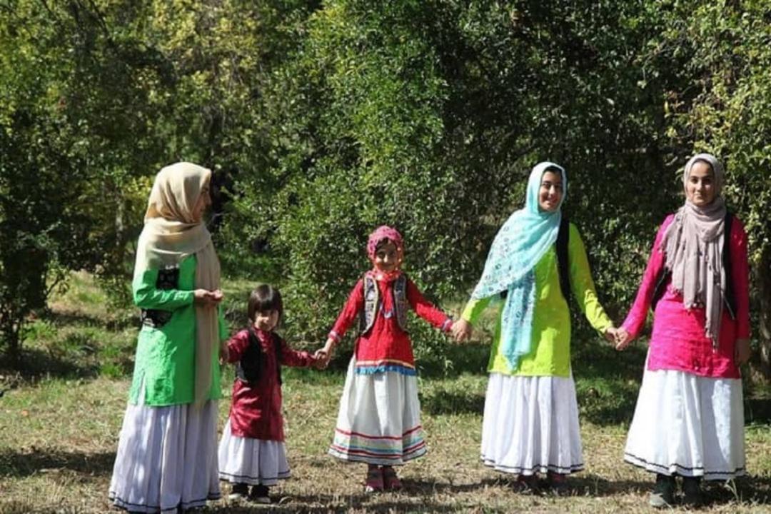 مردم روستای داماش