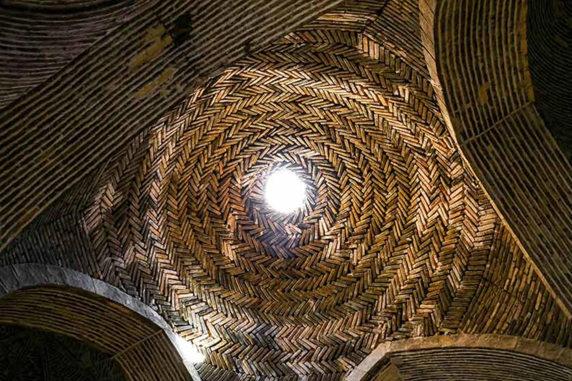 معماری سقف بخشی از مسجد جامع اصفهان