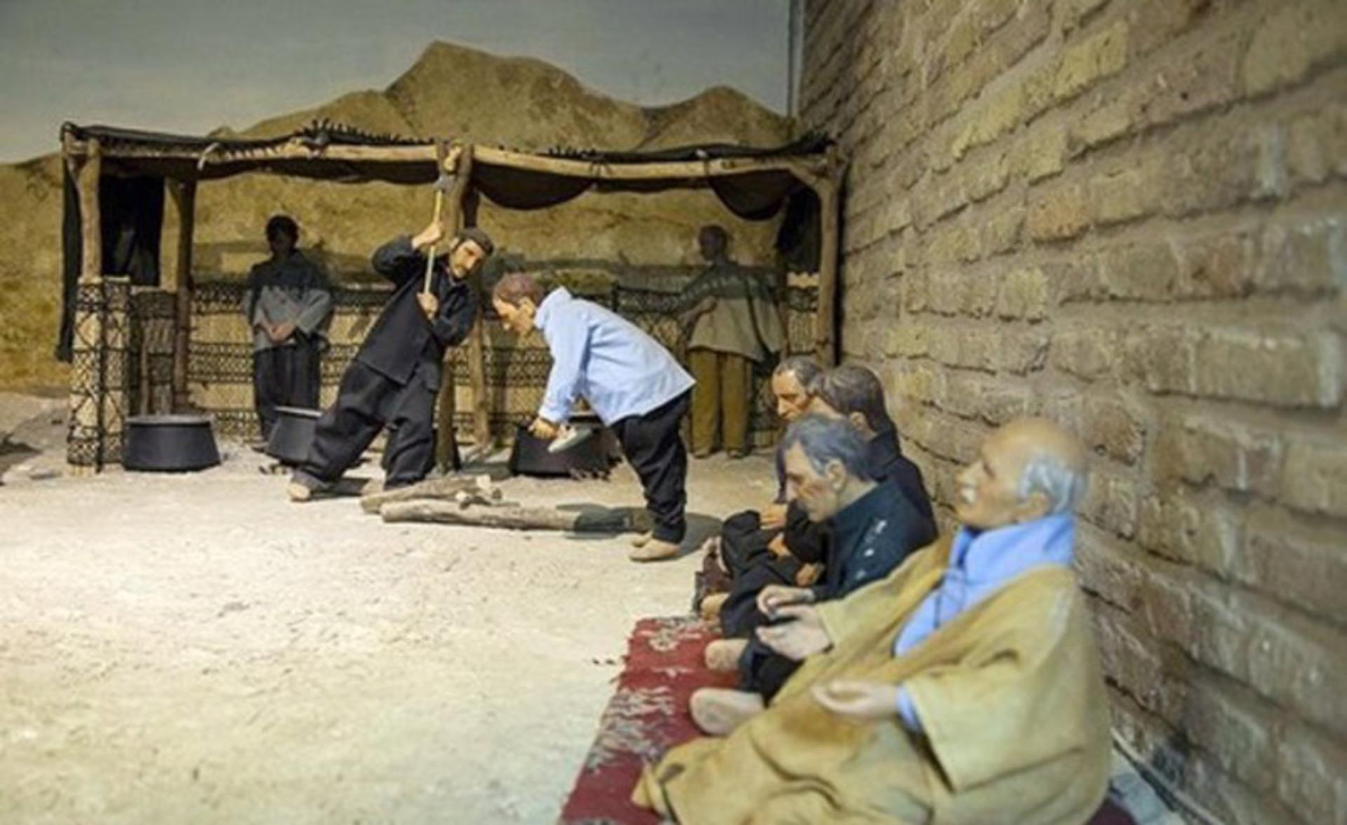 ماکت آهنگران لرستان در موزه فلک الافلاک