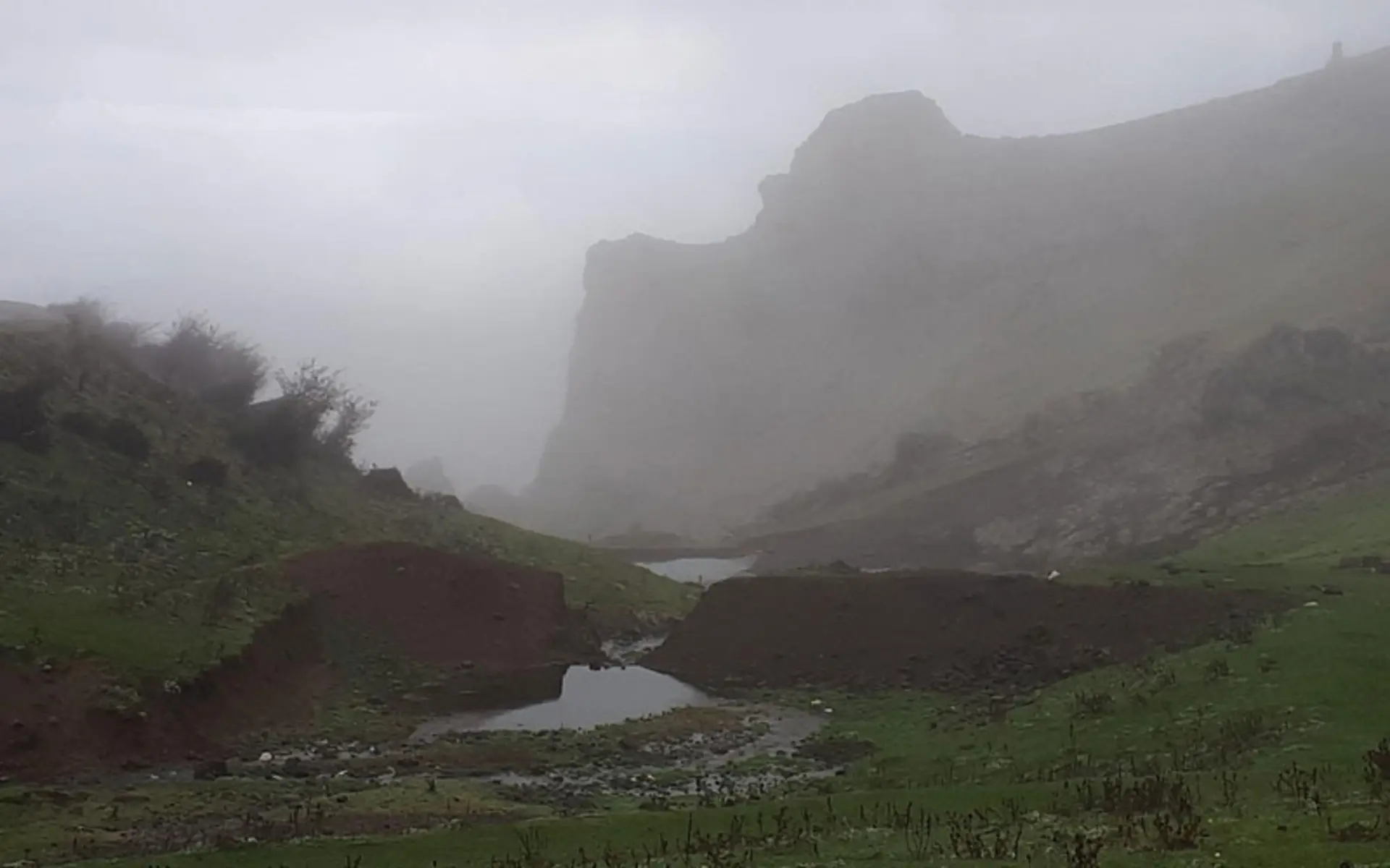 دریاچه سوها در تیرماه