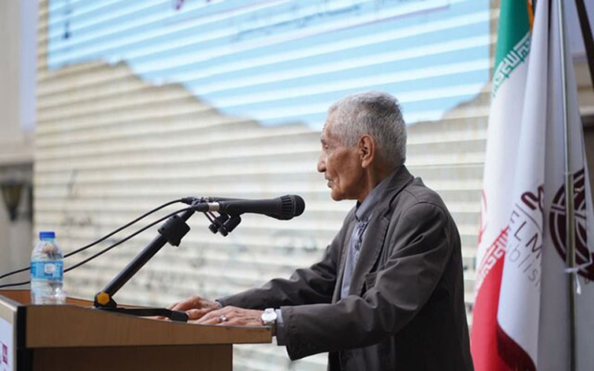 احمد سمیعی گیلانی