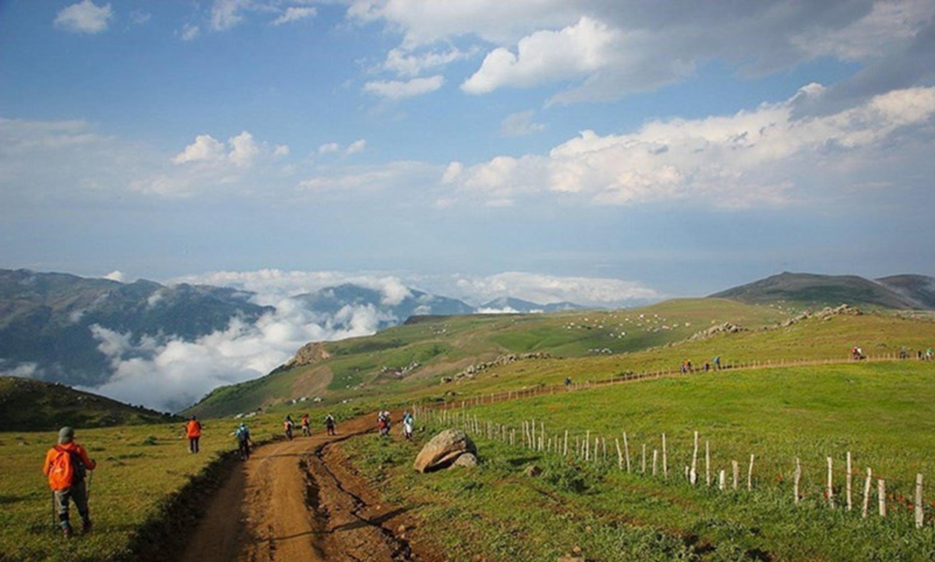 جاده روستایی در سوباتان