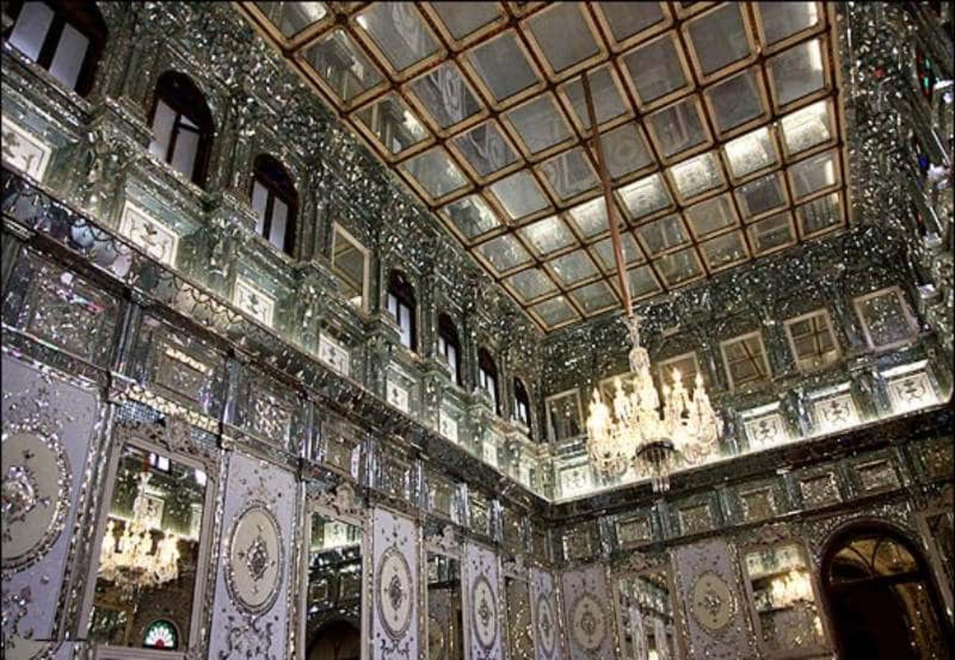 آینه کاری عمارت شمس العماره