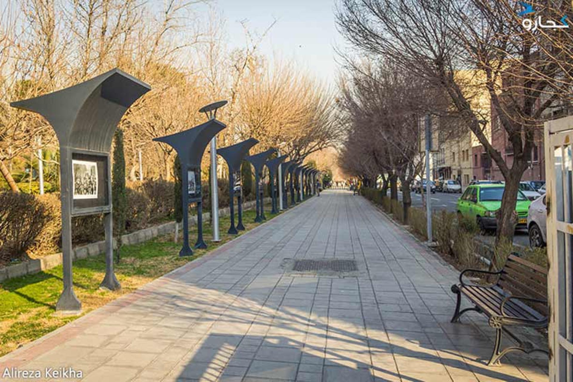 مسیرهای پیاده‌روی در پارک هنرمندان