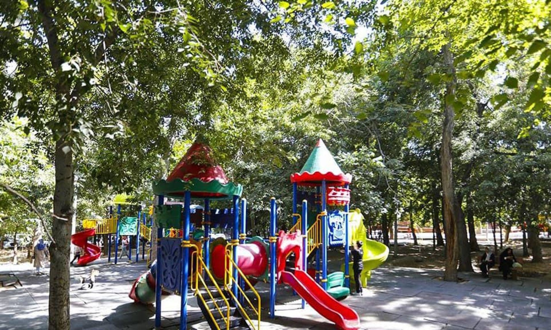 زمین بازی کودکان پارک قیطریه