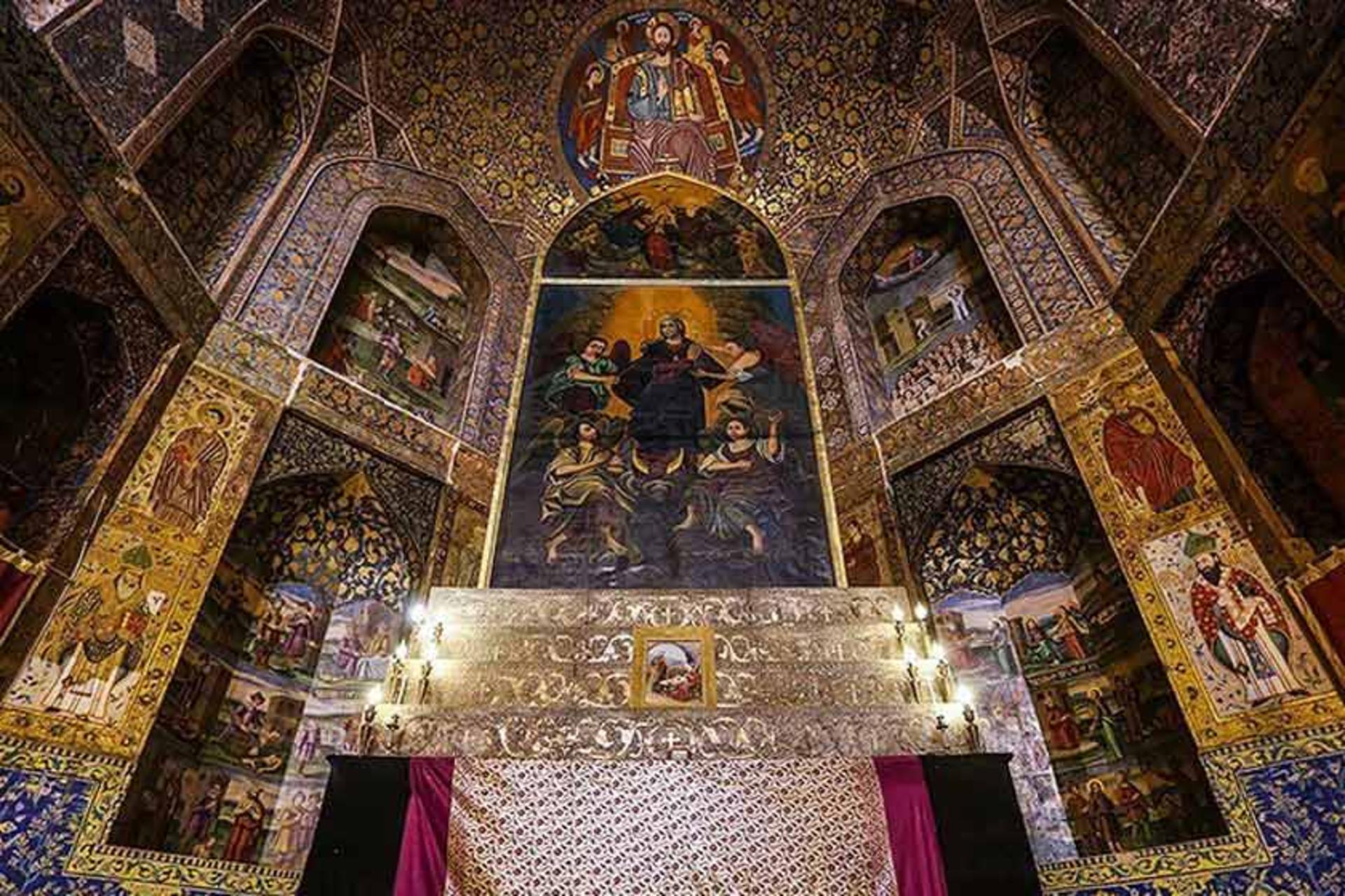 محراب مزین کلیسای بیت اللحم اصفهان