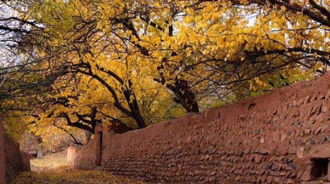 دیوارهای کاه گلی روستای آهار