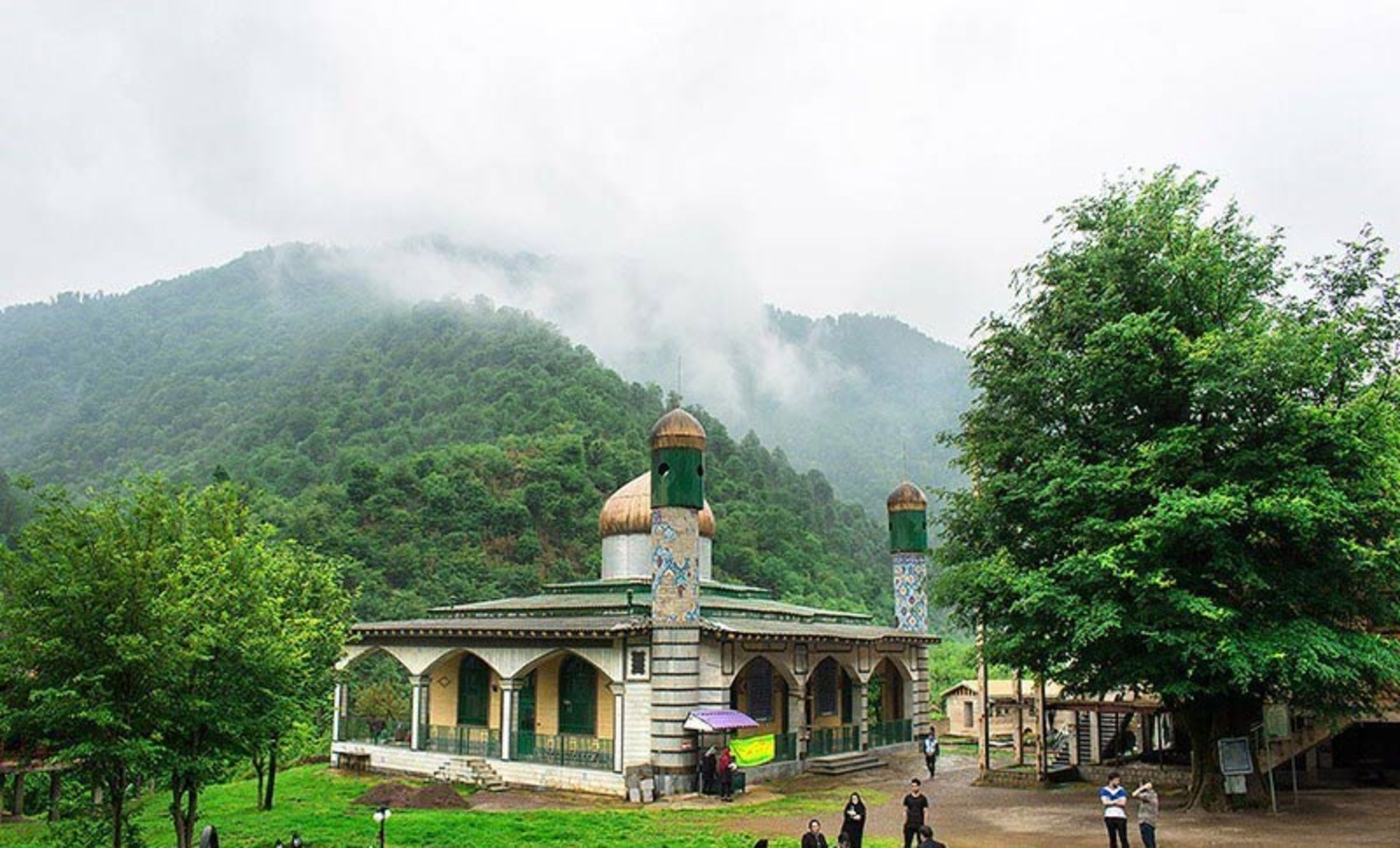 امامزاده ماسال از نمای دور