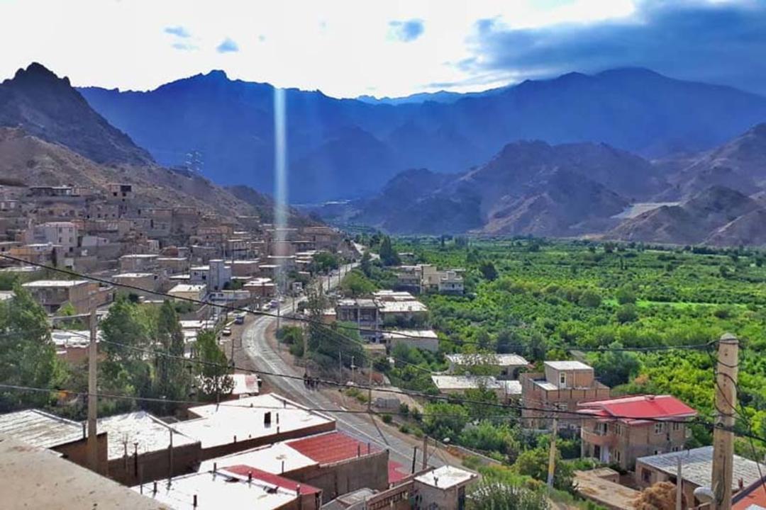 خانه های روستایی و طبیعت سرسبز روستای دوزال 