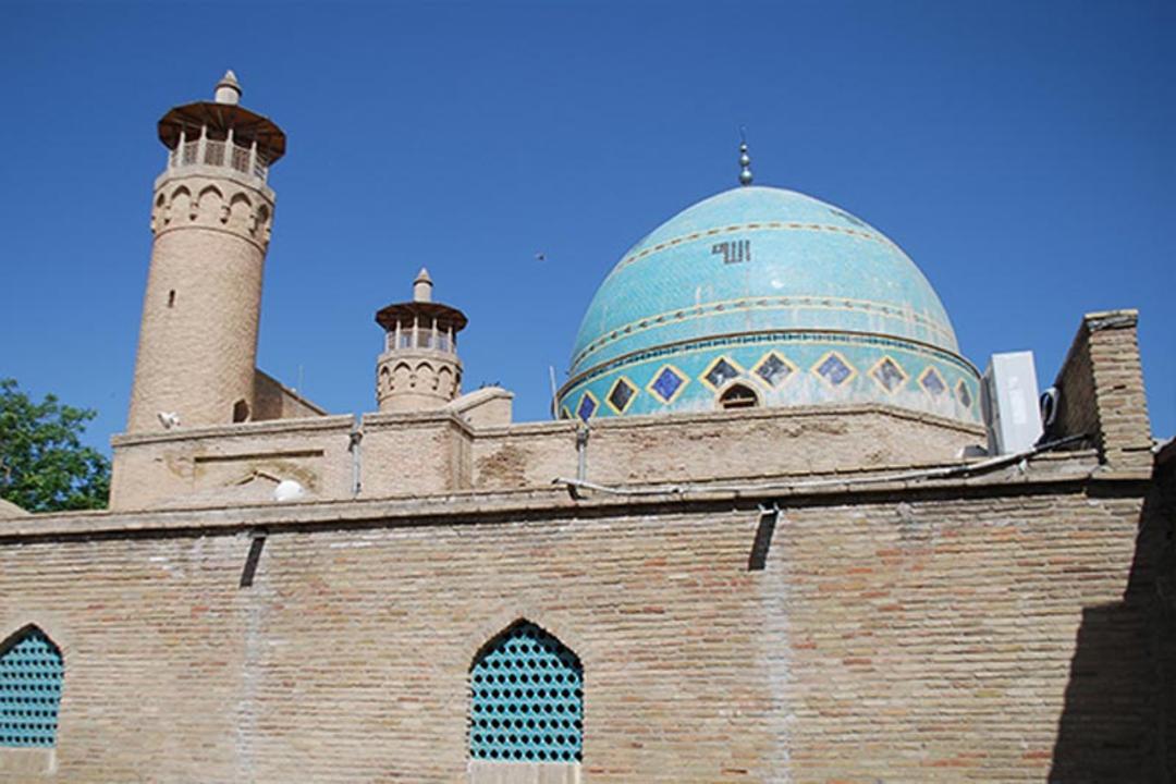 گنبد و گلدسته های مسجد جامع خرم آباد