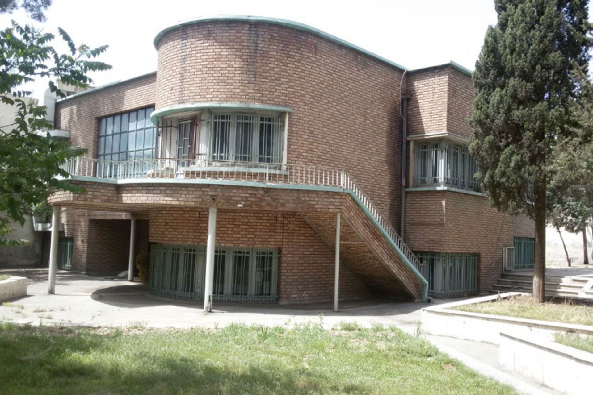 معماری مدور خانه قدیمی در تهران