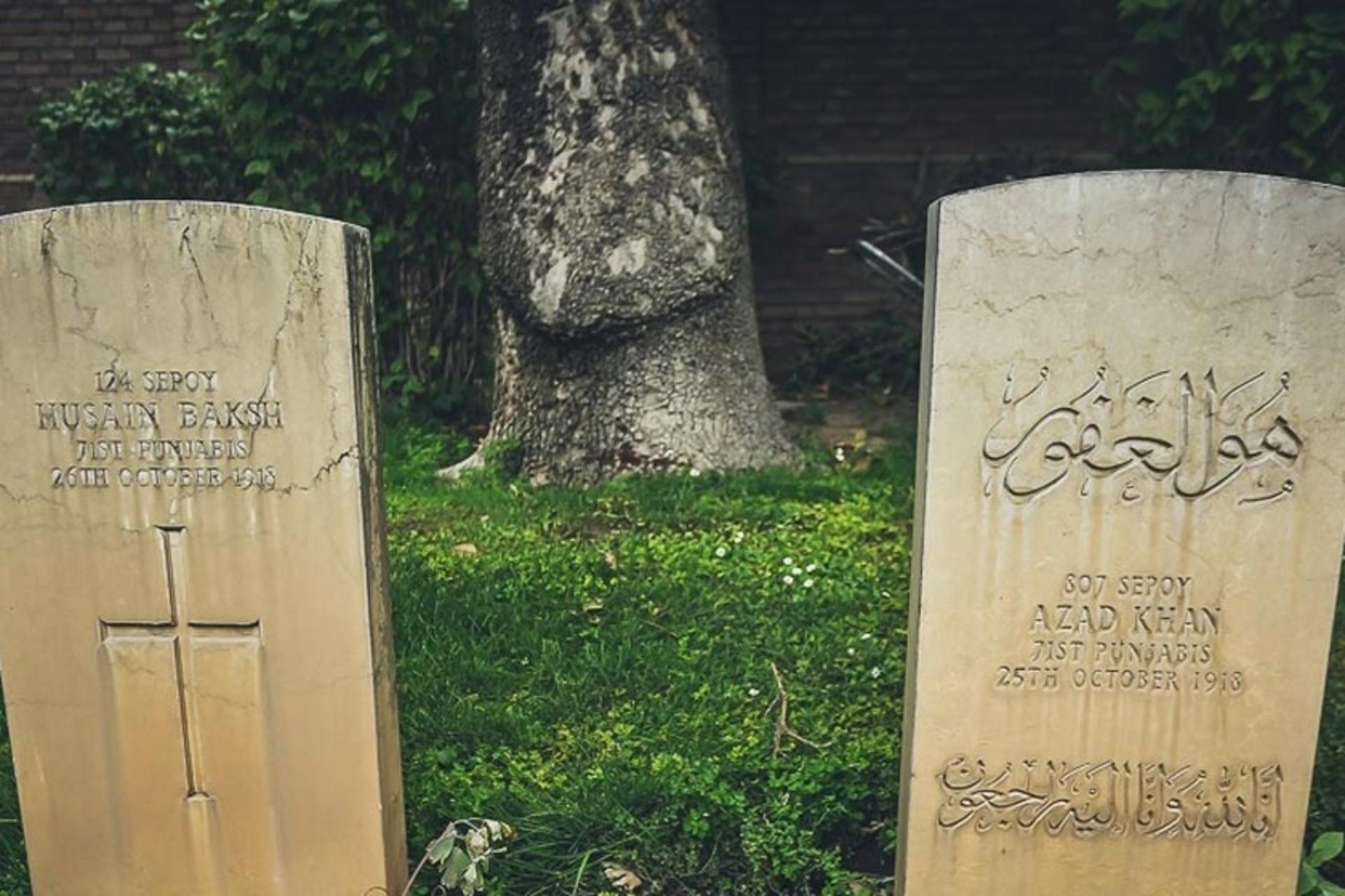 مزار فردی عراقی در گورستان متفقین