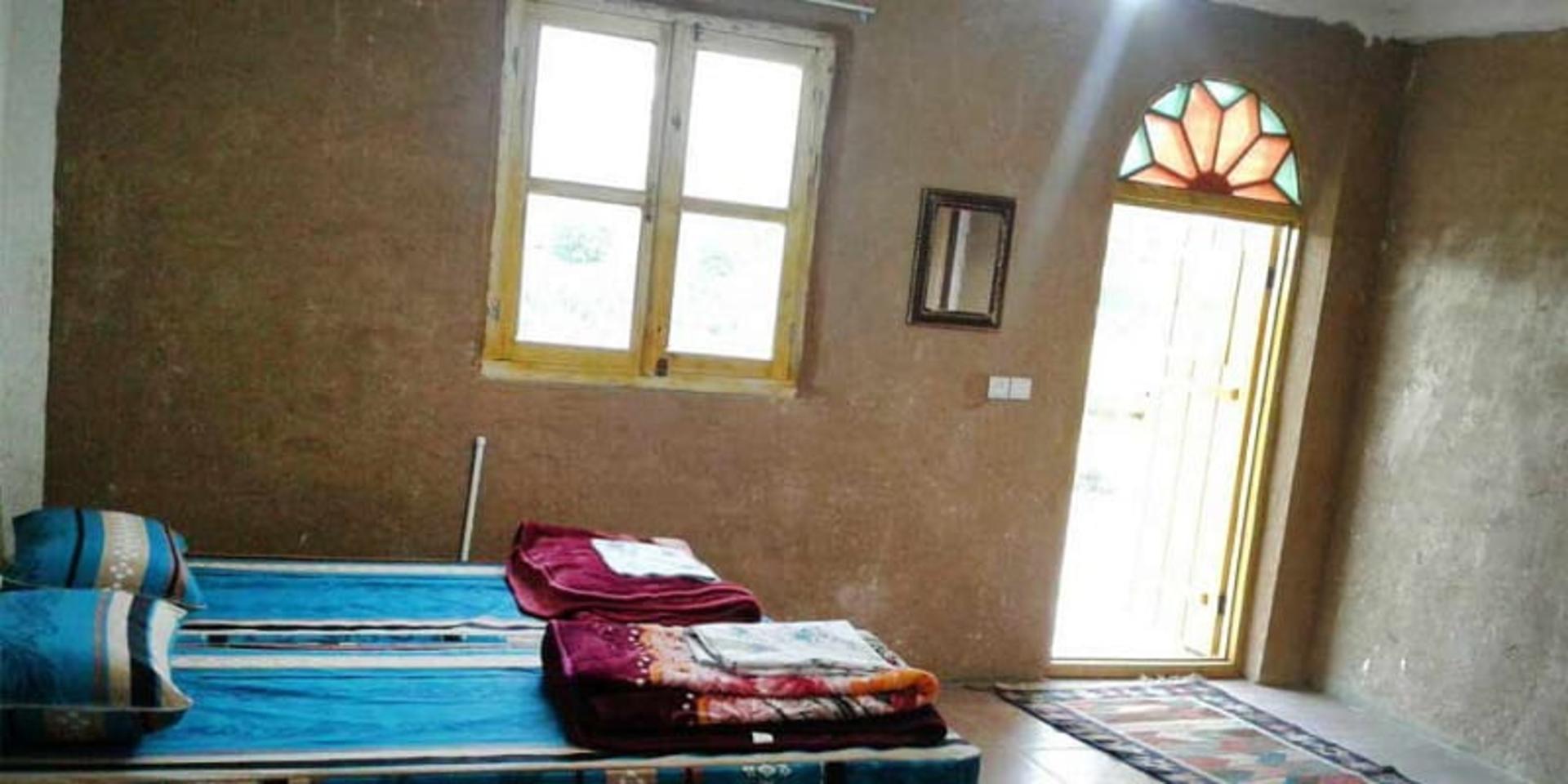 اقامتگاه بومگردی آتر تکاب