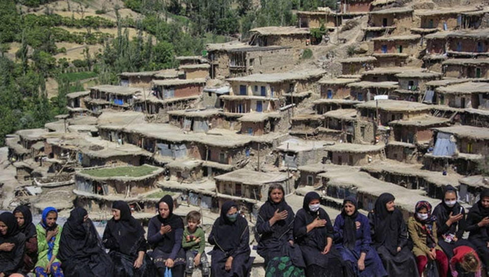 بانوان روستای سر آقا سید در عزاداری محرم