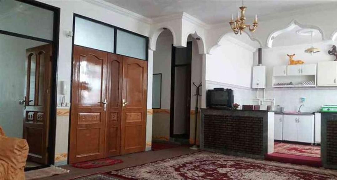 اقامتگاه بومگردی تخت سلیمان