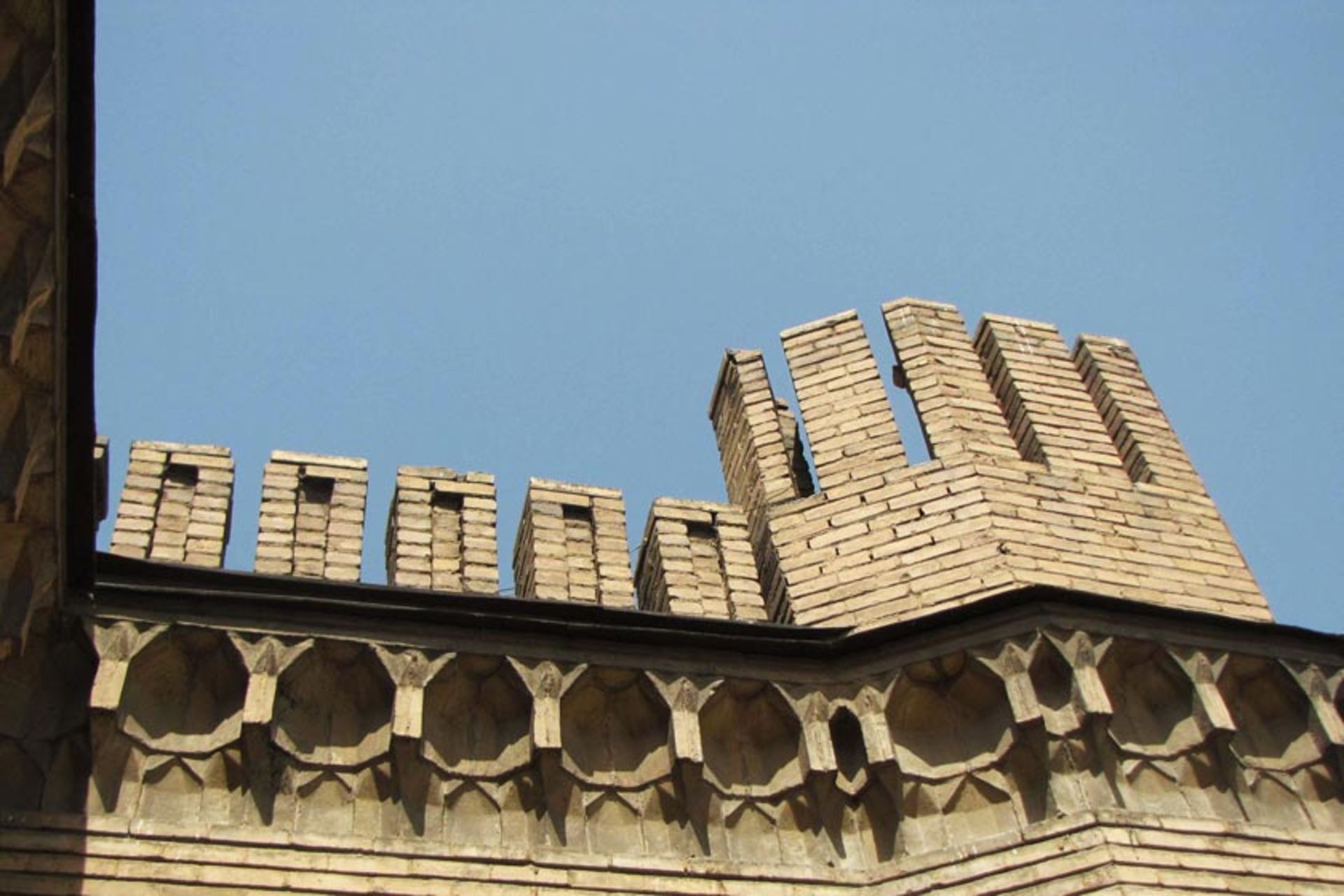 معماری دبیرستان البرز