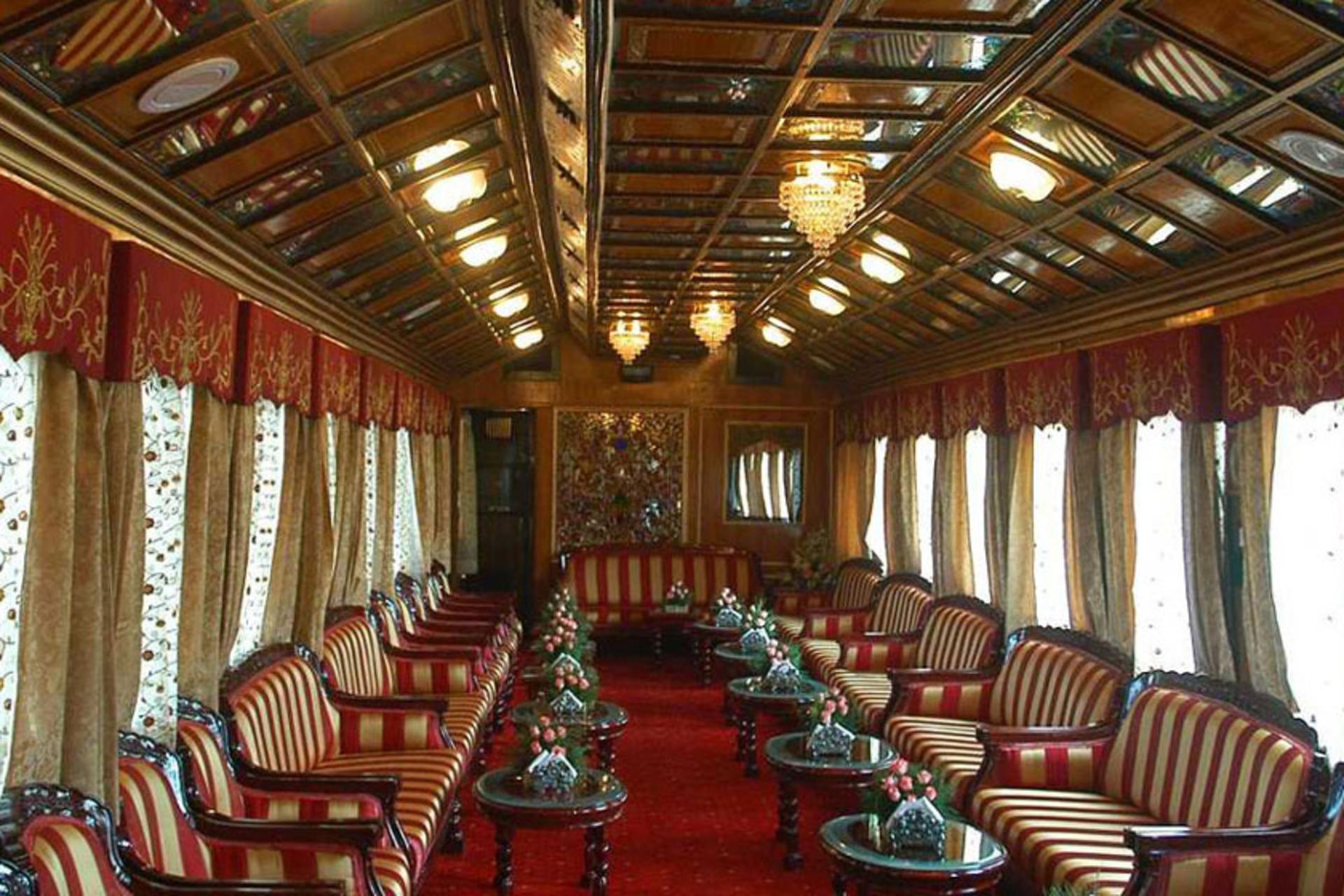 واگن قطار لاکچری