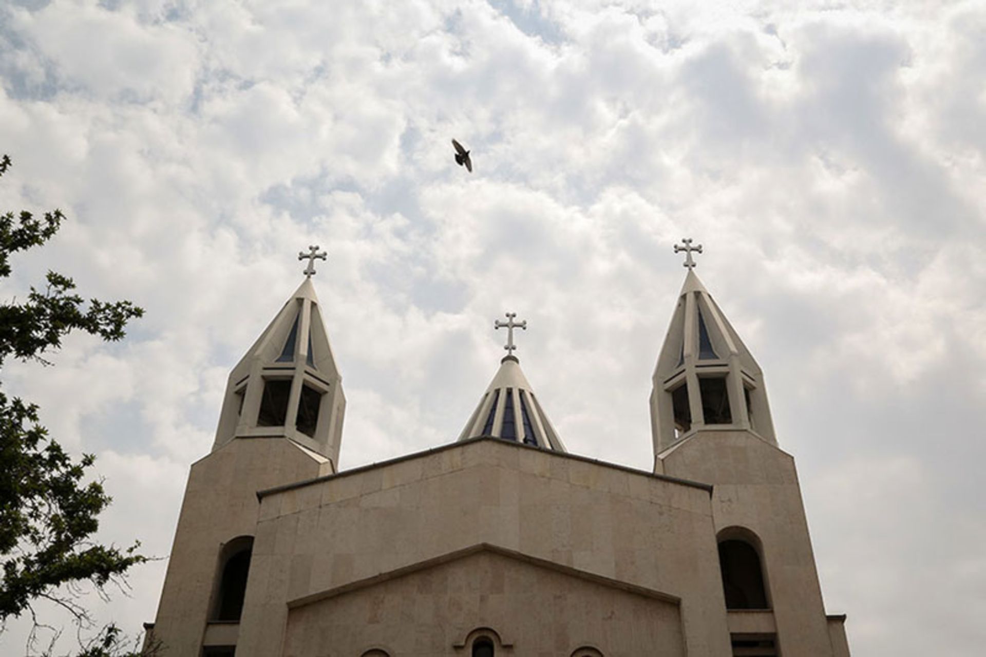سردر کلیسای سرکیس مقدس تهران