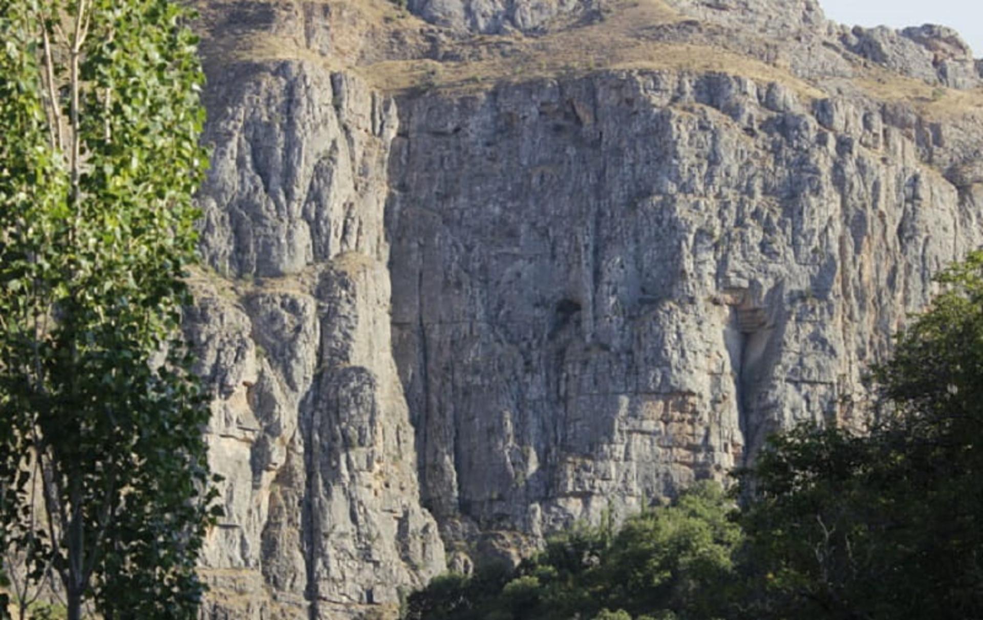 صخره های زیبای هیر