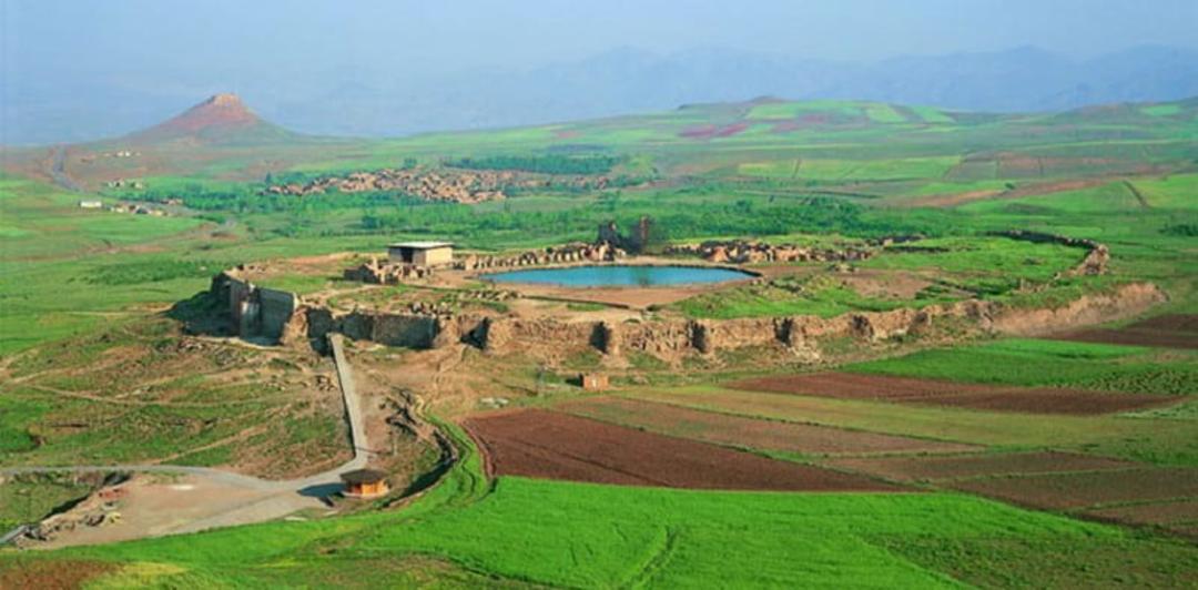 مجموعه تخت سلیمان