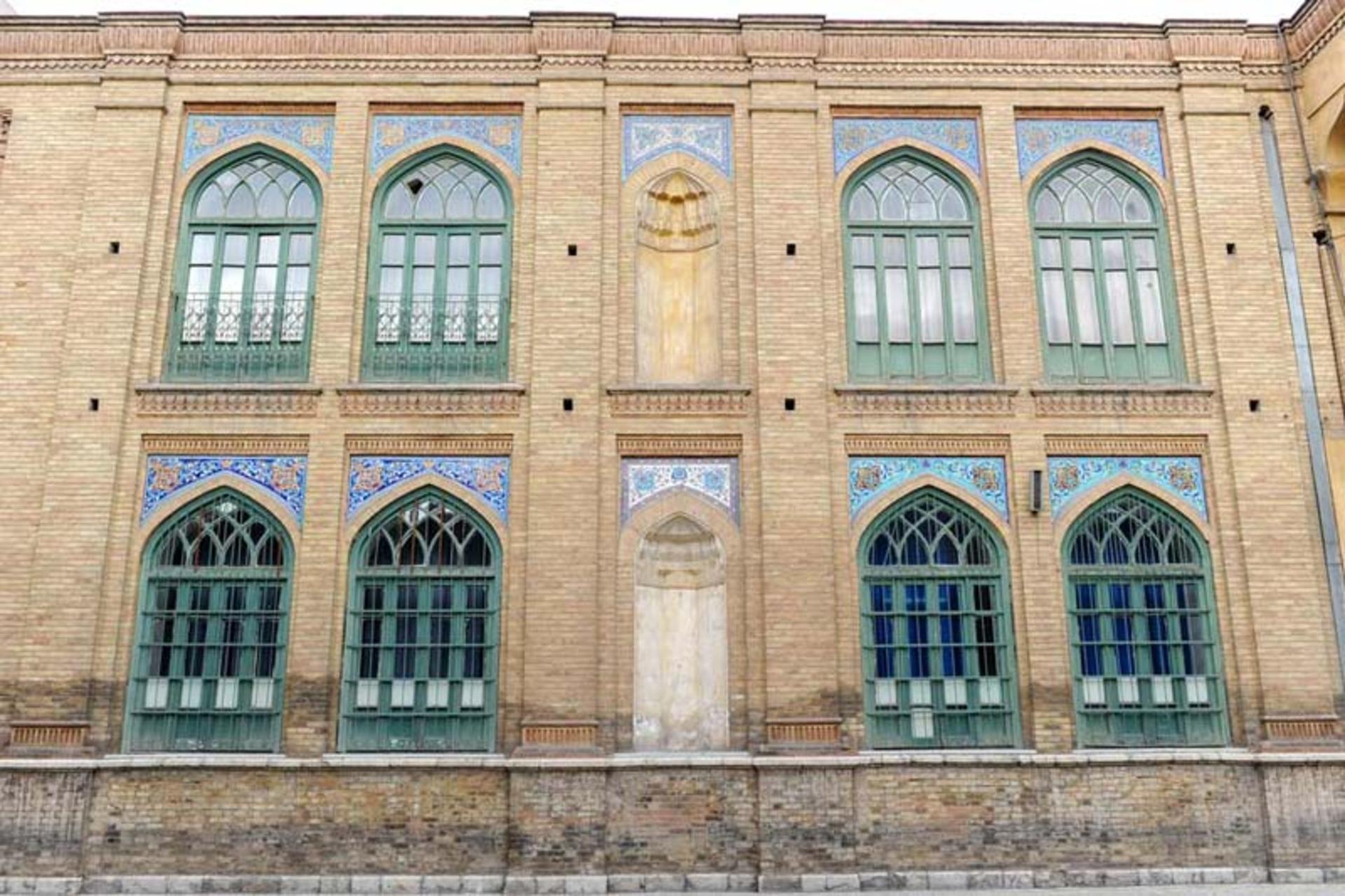 معماری دبیرستان فیروزبهرام