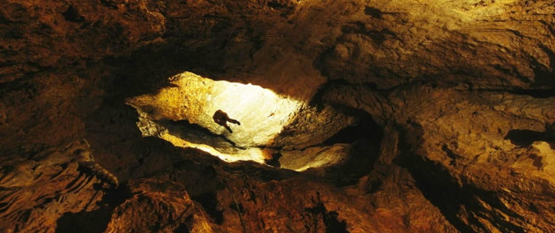 غار کروبریا 