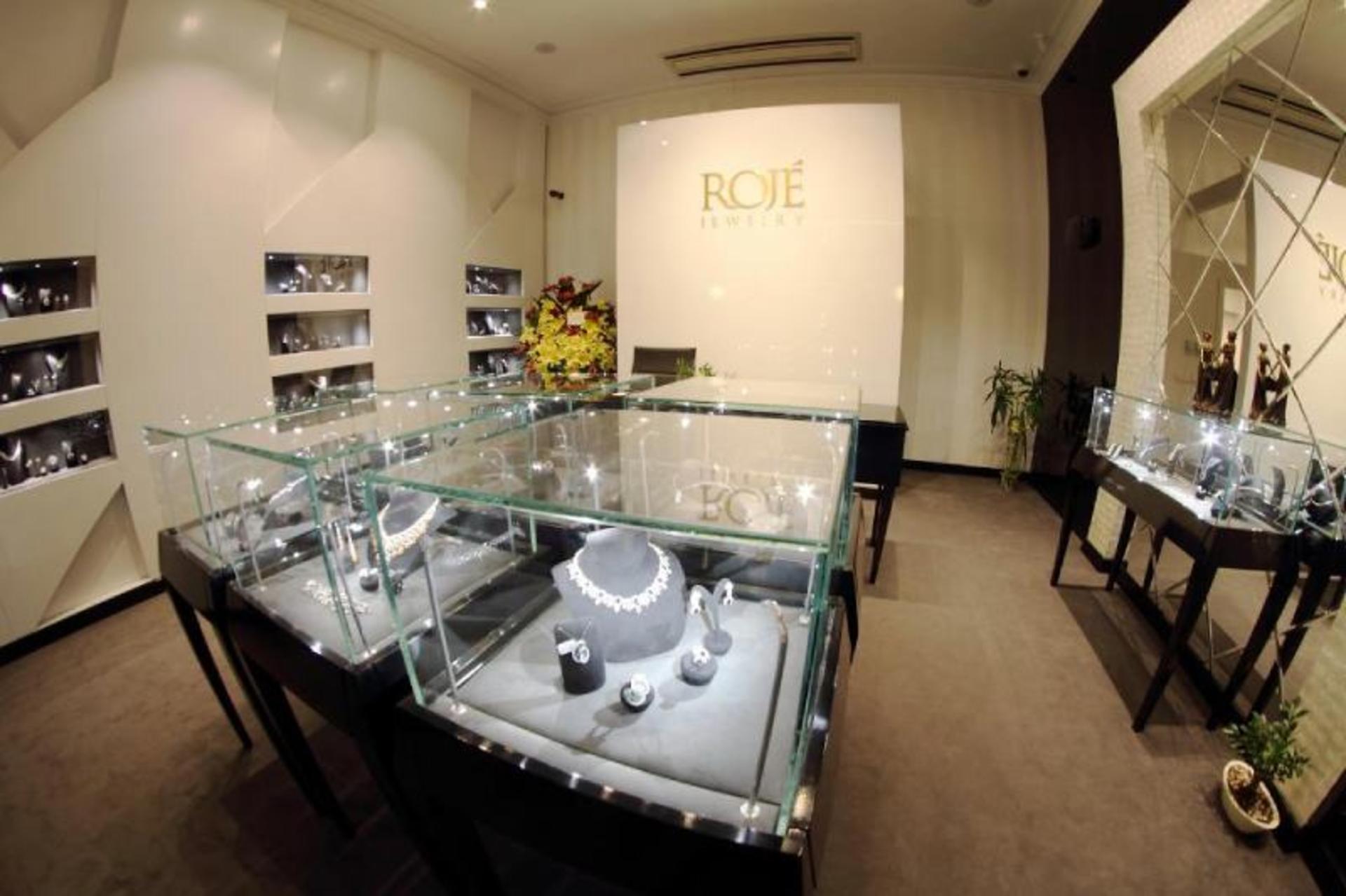 کمپانی ROJE JEWELRY در مرکز خرید سام سنتر