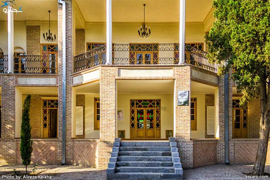 ورودی موزه گرافیک ایران