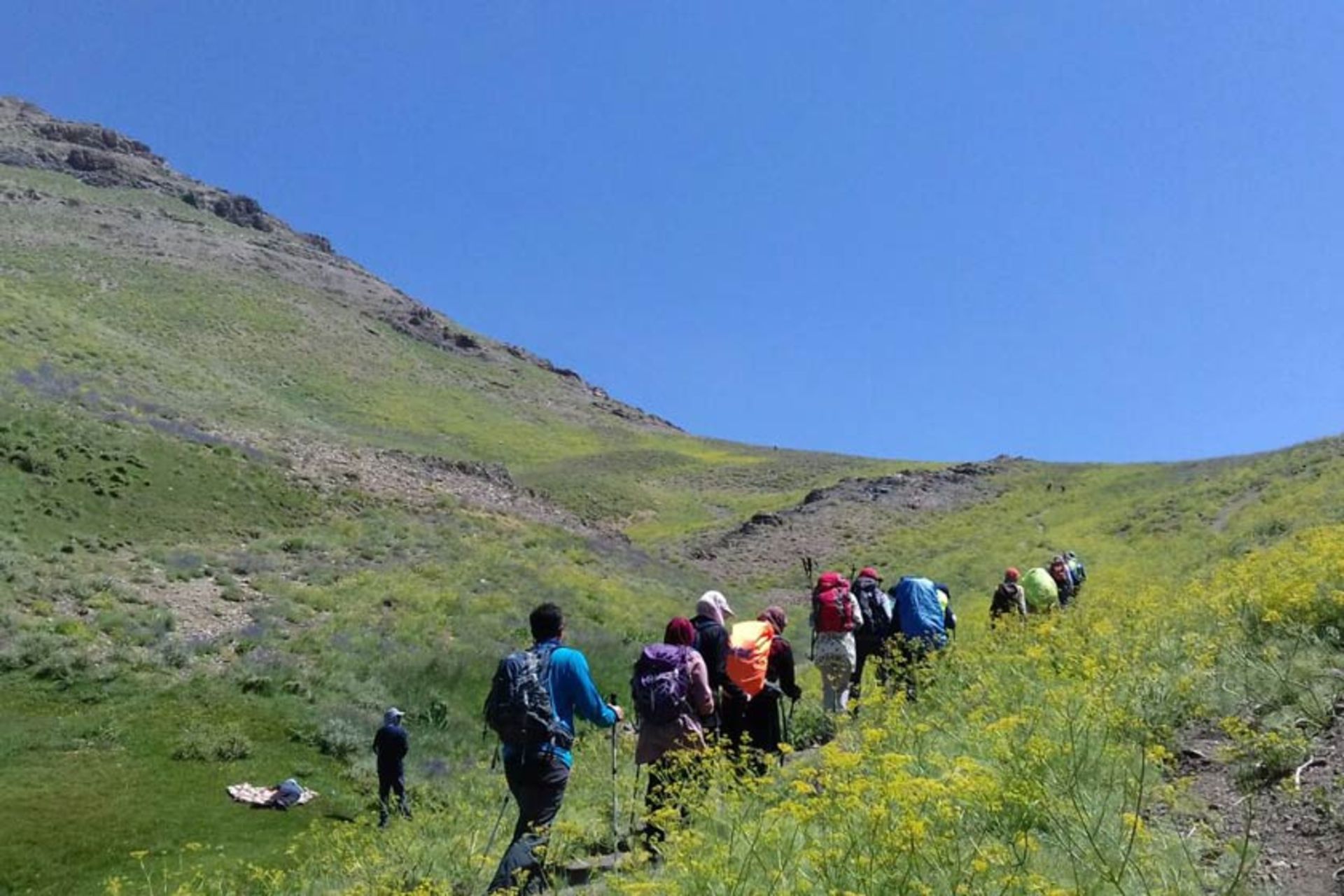 کوهنوردی در دره پیازچال