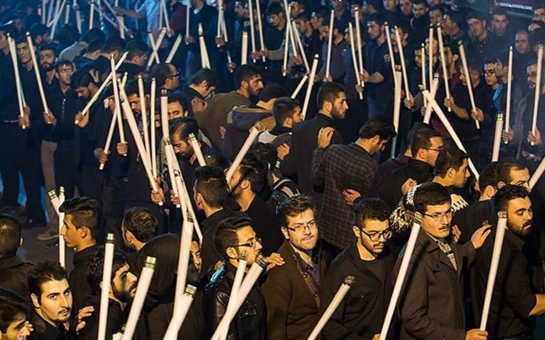عزاداری با چوب در دست