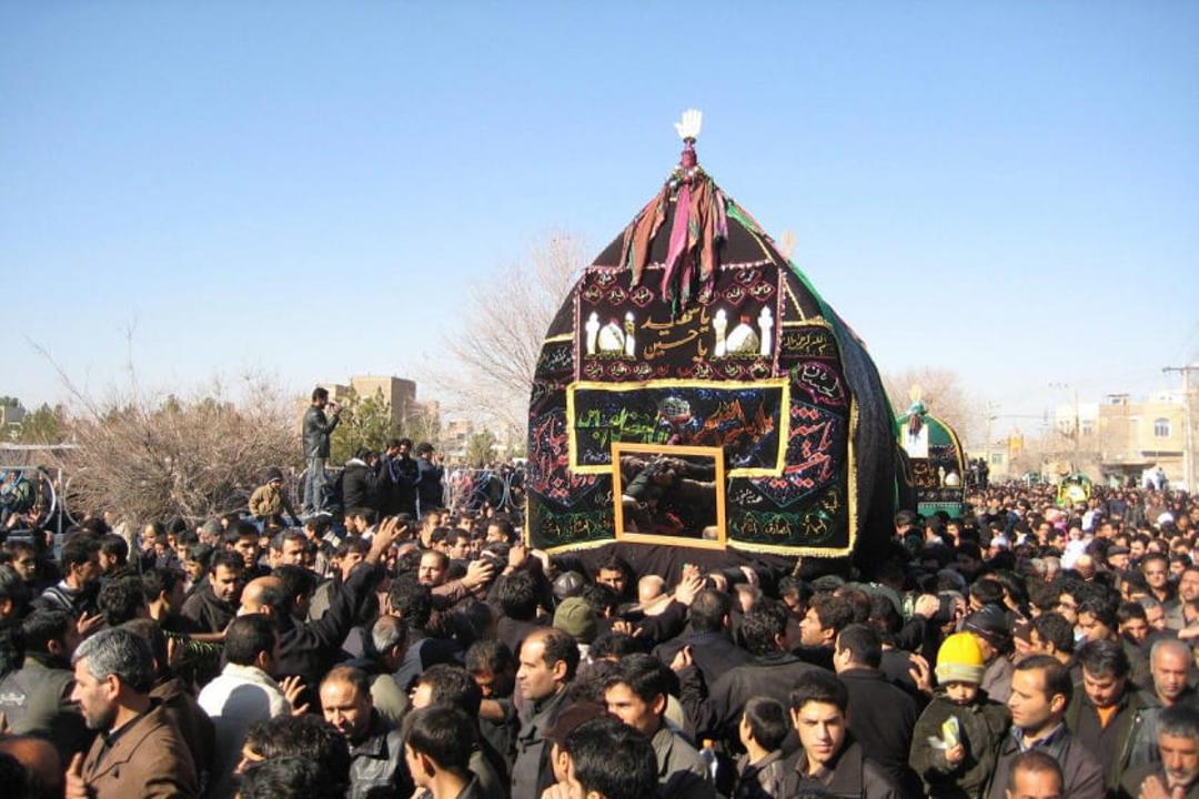 نخل گردانی امام حسین (ع)