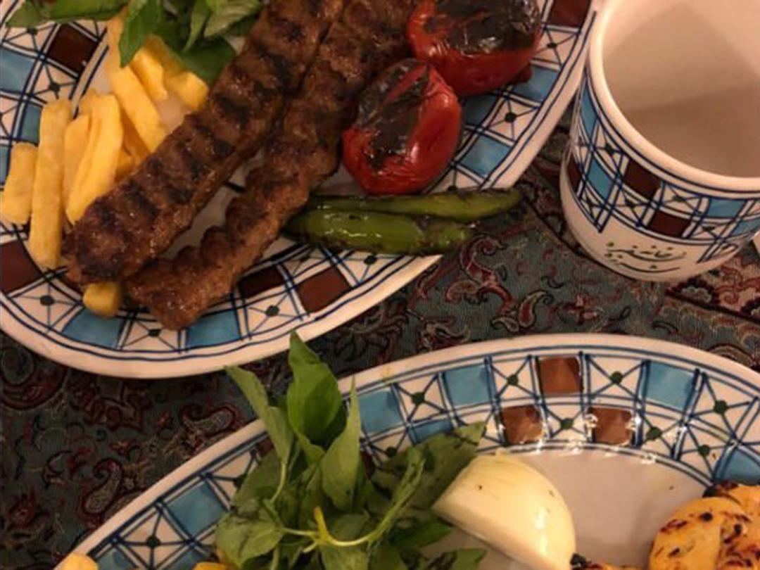 خوراک کباب رستوران شرزه شیراز