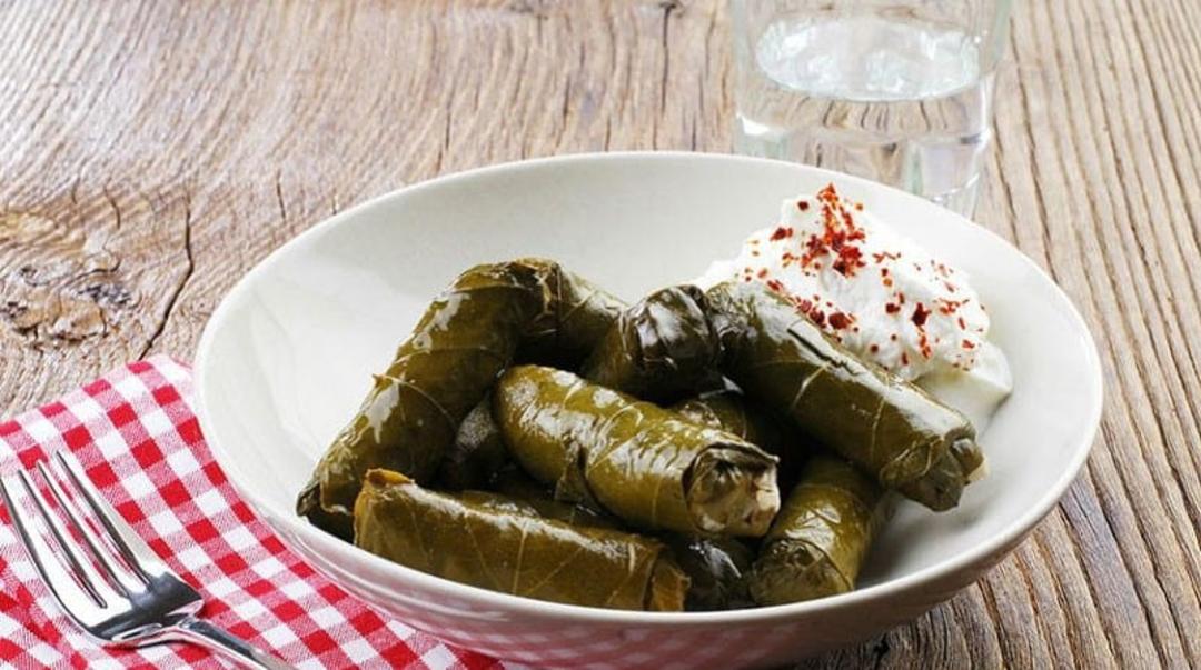 دلمه برگ مو ترکی