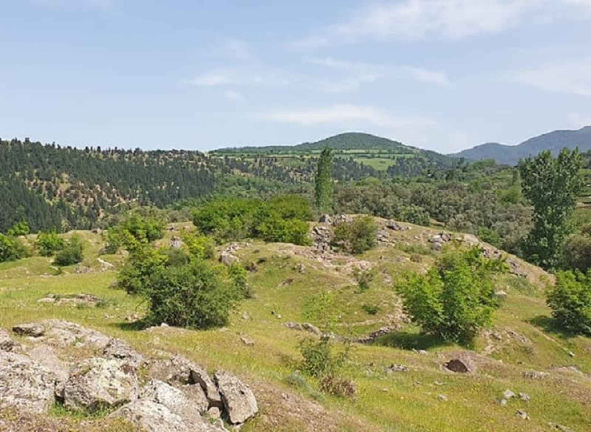 تپه باستانی مارلیک در حوالی رودبار