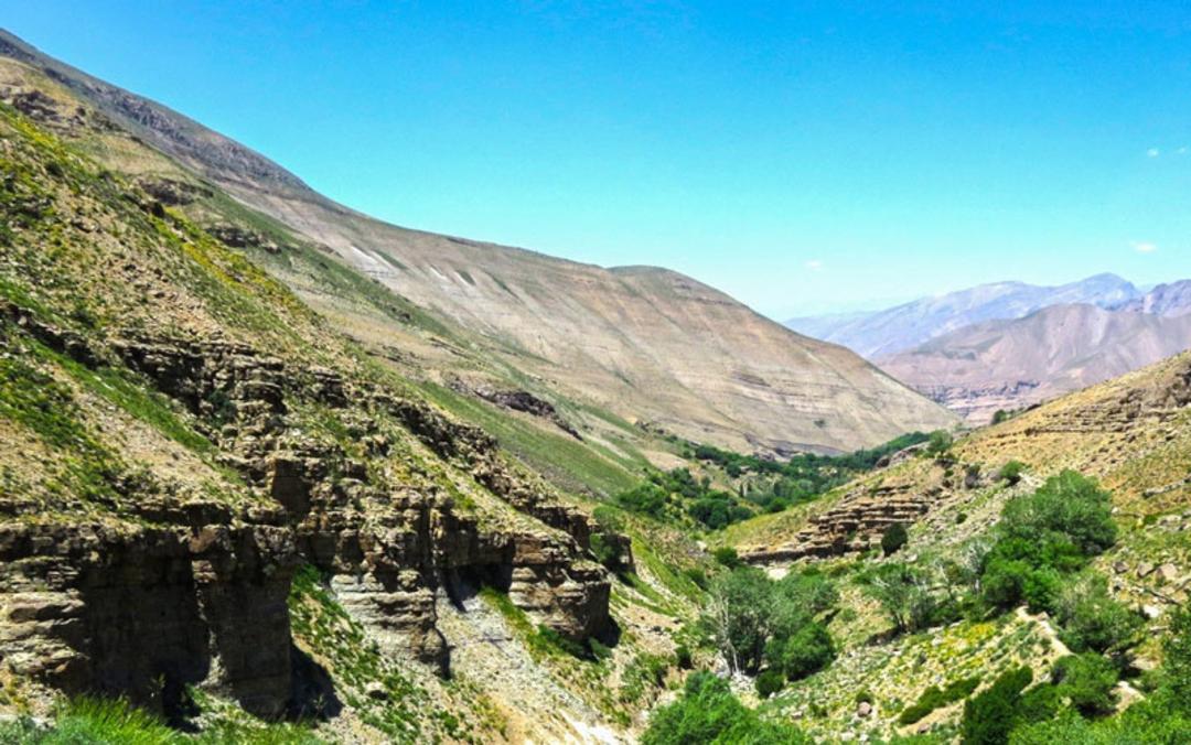 دشت سرسبز روستای خور