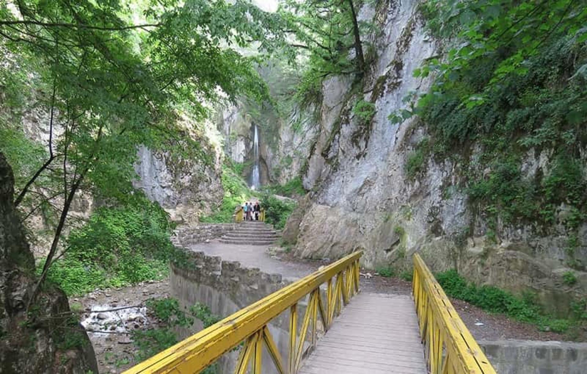بهار در روستای زیارت